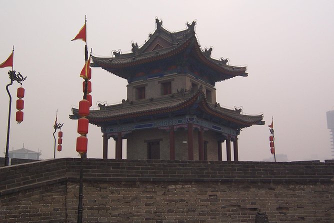 One Day Private Xian Tour to Terracotta Warriors with Airport Transfers - Price and value: what $149 buys you on a busy travel day
