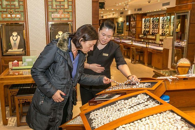 Private Beijing Markets Tour with Tea Tasting at Hongqiao Pearl Market - Tea tasting in the middle of shopping, not as an afterthought