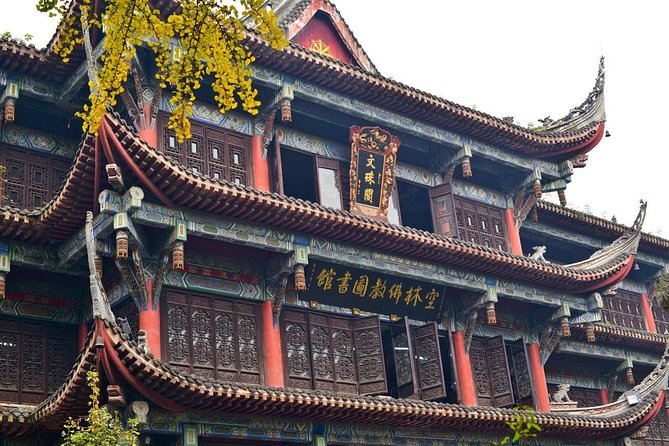 Private Chengdu Highlights Day Trip: Panda Base and City from Chongqing by Train - What’s Included, What You’ll Still Manage