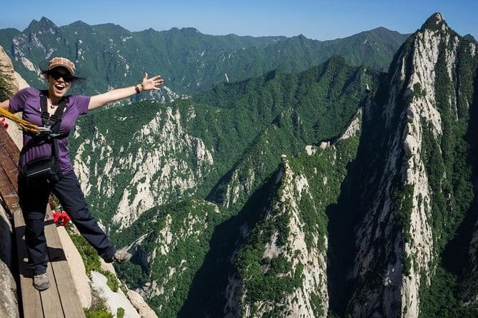 Private Day Tour of Mountain Huashan from Xi'an - Early start, private ride, and why timing matters at Huashan