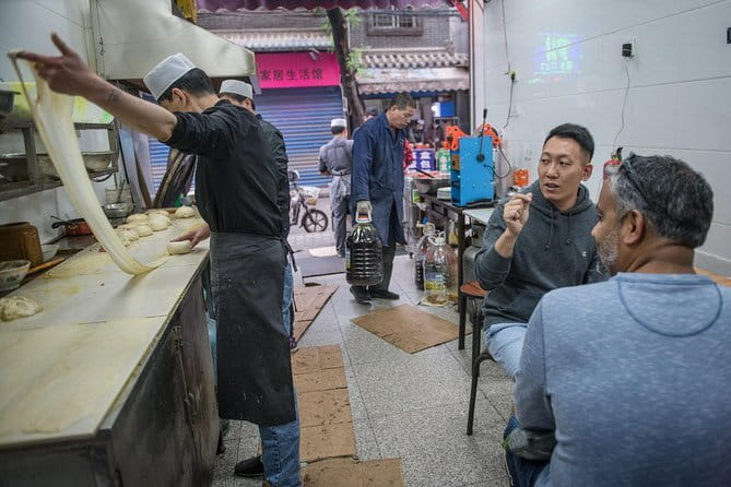 Private Day Tour of Mountain Huashan from Xi'an - Stop 2: Mount Huashan Plank Trail, where nerves and views show up together