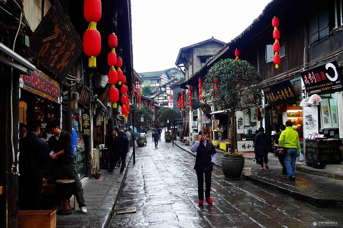 Private Day Tour to Ciqikou, Liziba, Jiefangbei etc. in Chongqing - Three Gorges Museum and the WWII Thread You’ll Actually Remember