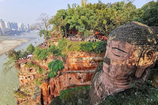 Private Day Tour to Leshan Grand Buddha from Chengdu - Boat cruise vs. stair-hike: choosing the best perspective for photos
