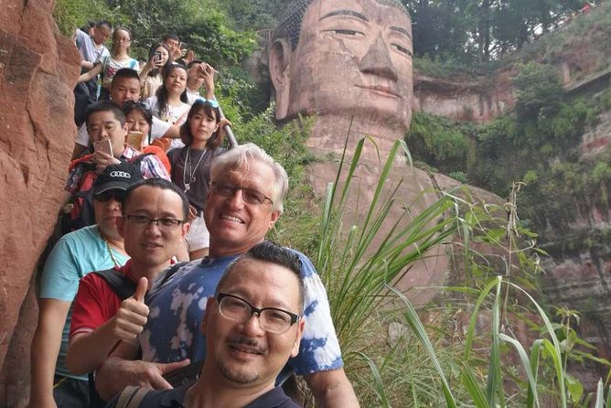 Private Day Tour to Leshan Grand Buddha from Chengdu - Private transport and a smooth 8:00 am start from Chengdu