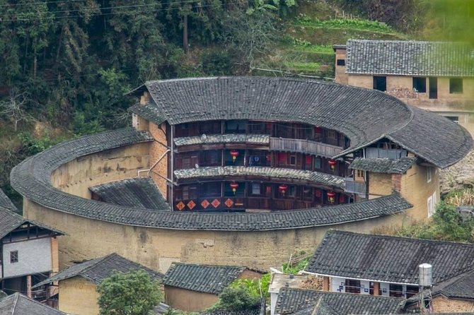 Private Day Tour To Tianluokeng Tulou from Xiamen Including Lunch - Why Tianluokeng Tulou feels different than a typical day trip from Xiamen