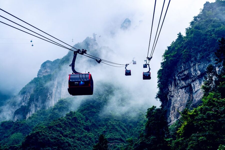 Private Day Tour to Tianmen Mountain & Glass Walk - Transport on site: cable car vs bus, and why your guide’s flexibility matters