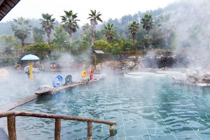 Private Day Trip: Outdoor Hot Spring Experience and Mutianyu Great Wall - Mutianyu Great Wall, with breathing room and photo time