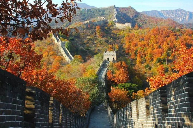 Private Day Trip: Outdoor Hot Spring Experience and Mutianyu Great Wall - Jiuhua outdoor hot springs: mineral water and a real unwind