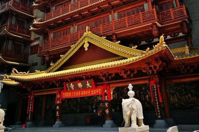Private flexible Guangzhou City Sightseeing Tour with Dim-Sum Tasting - Shamian Island: colonial streets, slow strolling, and easy atmosphere