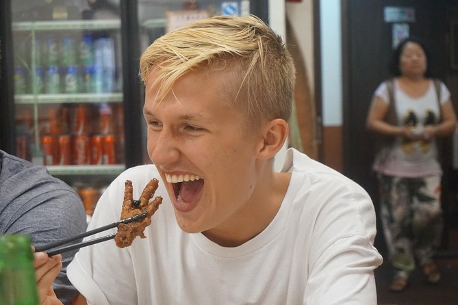 Private Food Tour: Hong Kong Island - Graham Street Market and the “everyday” food clues in old Central