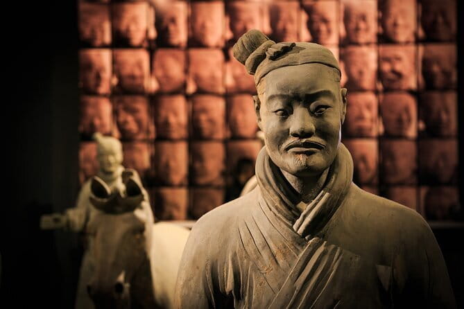 Private Full Day Essence Tour to Xi’an - Stop 1: Emperor Qinshihuang’s Mausoleum Site Museum and the Terracotta pits