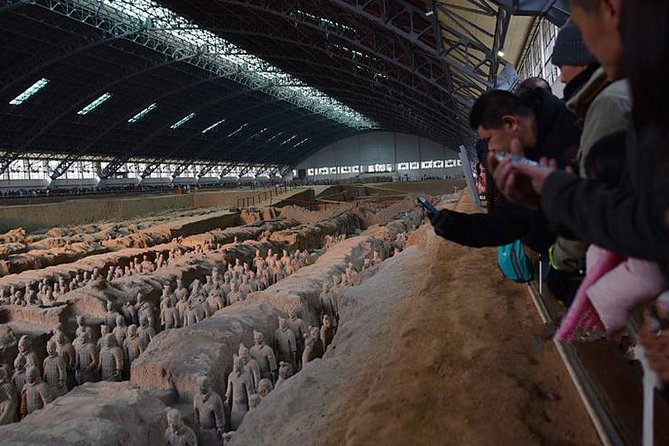 Private Full-Day Xi'an Highlights Tour with Pickup and Lunch - Small Wild Goose Pagoda for Tang-Era Atmosphere and Quiet