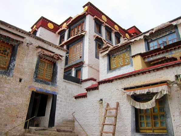 Private Guided Day Tour Potala Palace and Sera Monastery - Potala Palace: morning time in the White and Red Palaces