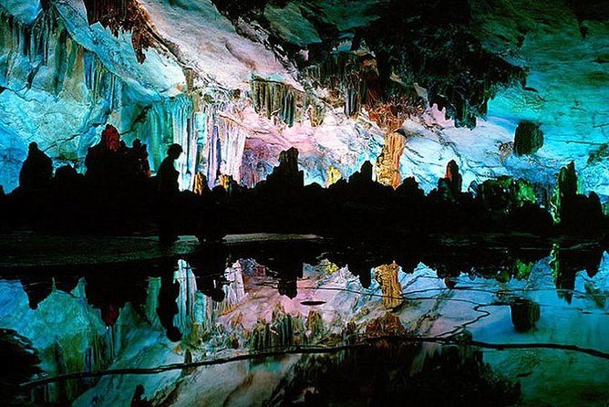 Private Guilin Full Day Tour including Fubo Hill, Reed Flute Cave, Elephant Hill and Seven Star Park - Fubo Hill: Tang Dynasty Buddhas on a Stone Walkway