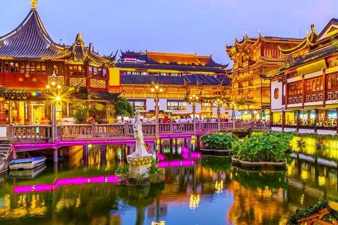 Private Half Day Shanghai City Customized Tour with Lost Heaven Dining - Yuyuan Old Street and the Old City Bazaar: easy first stop, strong first impression