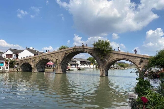Private Half Day Tour: Zhujiajiao Water Town with Gondola Ride - Price and Value: What You Really Get for $159