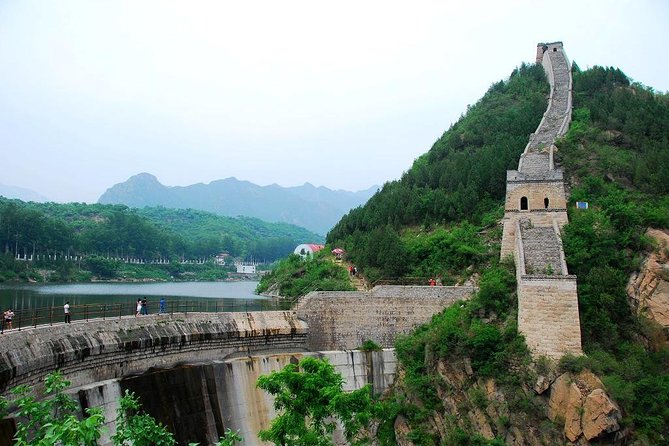 Private Hiking Day Trip to Huanghuacheng Water Great Wall - Why the Huanghuacheng Water Great Wall hike feels different
