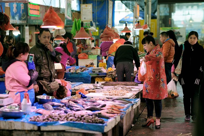Private Home Cooking Class with Shanghai Mama - A Wet Market, Then a Kitchen in a Real Shanghai Home