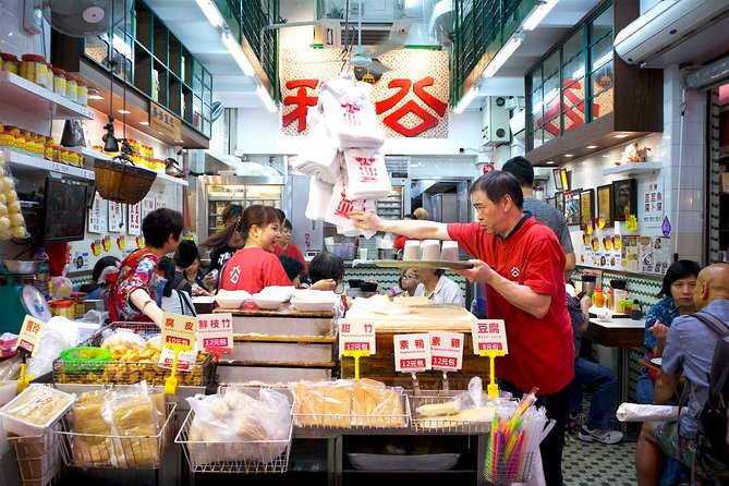 Private Kowloon Michelin Rated Street Food & Culture Tour - Mongkok Neon and Shopping Streets in the Middle of the Meal