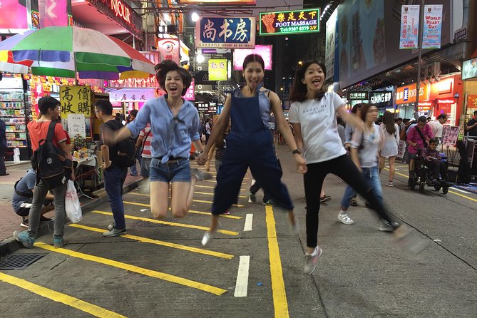 Private Mongkok City Night Tour in Hong Kong - What You Get With a Private Guide and Smart Pickup