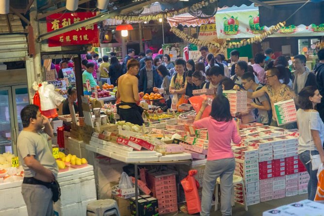 Private Mongkok City Night Tour in Hong Kong - Goldfish Street (Tung Choi Street): Starting With Old Hong Kong