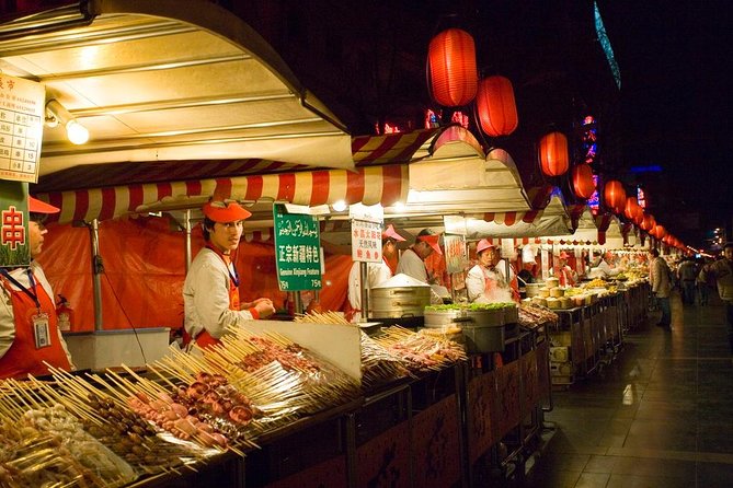 Private Night Tour: Discover Beijing in Bustling Lights - The big win: private pickup and a chauffeur who handles the city