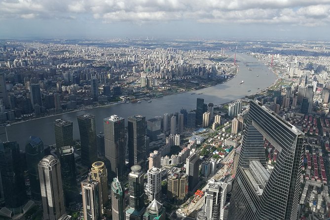 Private Shanghai Airport Layover Tour with Flexible Highlights - Why a Shanghai layover tour actually works
