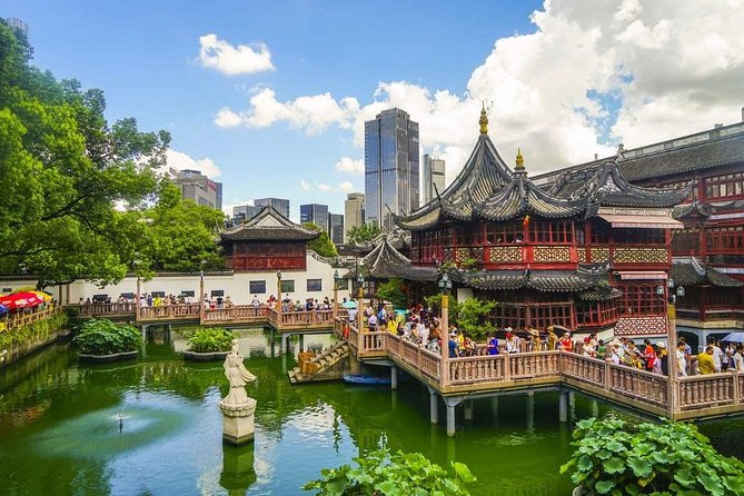 Private Shanghai Airport Layover Tour with Flexible Highlights - Yu Garden (Yuyuan): old town shopping with real street character