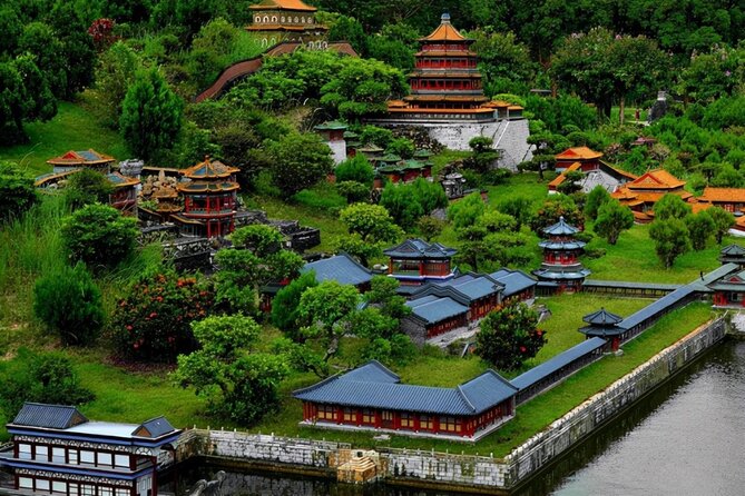 Private Shenzhen Day Trip from Guangzhou by Roundway Bullet Train - Diwang Plaza and the Hong Kong-View Option