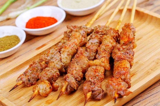 Private Street Food Walking Tour with Shanghai Tower Option - The pacing and transport details that make it smooth