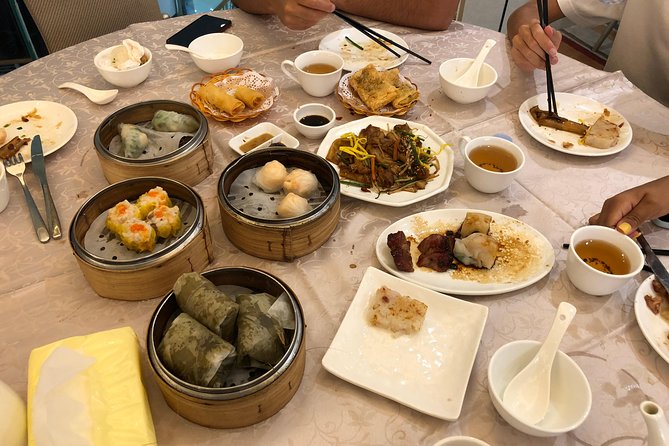 Private Tour: Customized 8-Hour Hong Kong City Tour - Kowloon Markets: Prince Edward and Mongkok for the Real Hong Kong Shopping Mood
