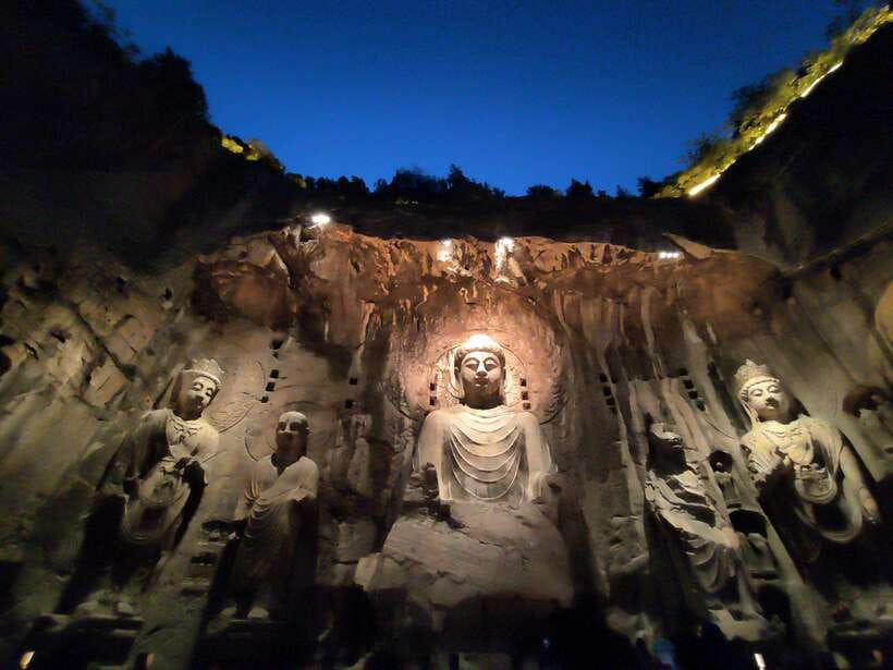 Private Tour: Longmen Grottoes, Shaolin Temple & Kungfu Show - Longmen Grottoes: the UNESCO caves, the Vairocana Buddha, and real walking time