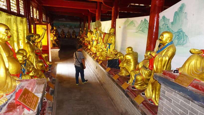 Private Tour: Longmen Grottoes, Shaolin Temple & Kungfu Show - Lunch: the included reset that keeps the day from turning into a snack hunt