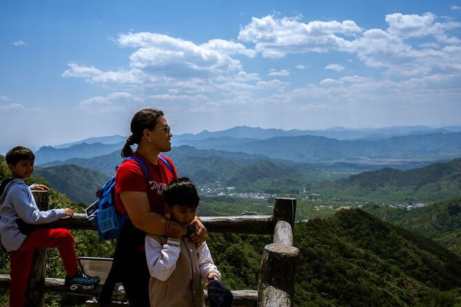 Private Tour to Mutianyu or Jinshanling Great Wall with Options - Jinshanling Great Wall Stop: Wilder Feel, Better Chance of Quiet