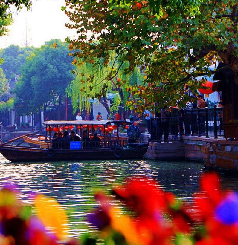 Private Tour:Zhujiajiao Water Town by German-Speaking Guide - The Shanghai hotel pickup to Zhujiajiao ride, and why it changes your day