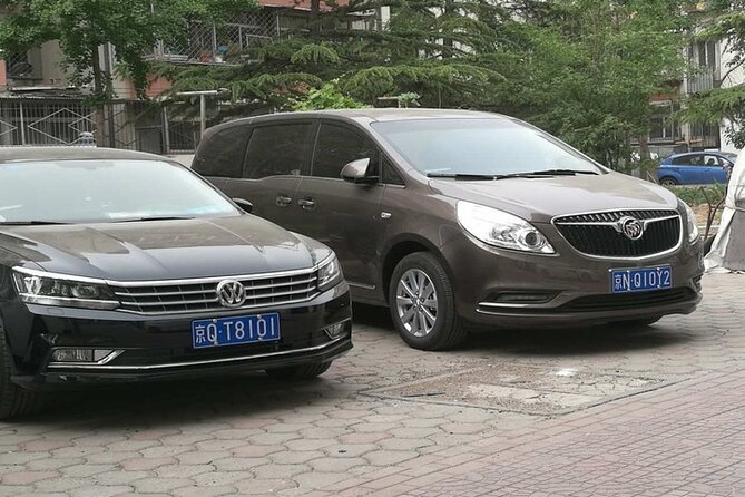 Private Transfer Shanghai Airport PVG / SHA to Shanghai / Suzhou - The Driver Handoff: What It Looks Like at Arrival