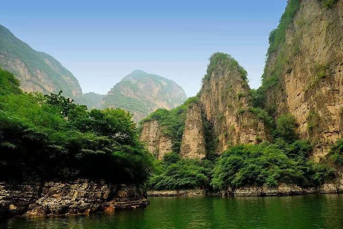 Private Transfer to Longqing Gorge and Guyaju Caves Excursion by English Driver - Private English Driver and a Clean, Low-Stress Day Outside Beijing