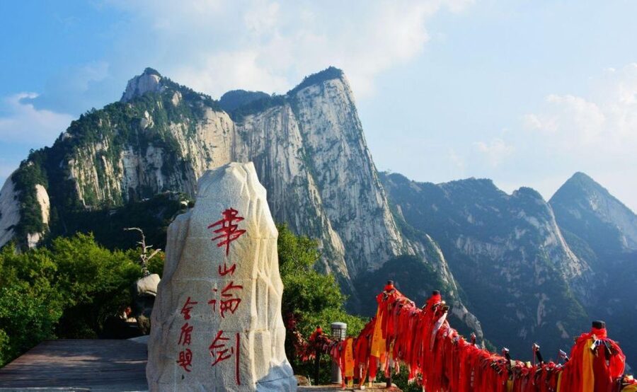 Private Xian Mt. Huashan Adventure Tour: Explore in Your Own - Cable Car to North or West Peak, Pick Your Starting Mood