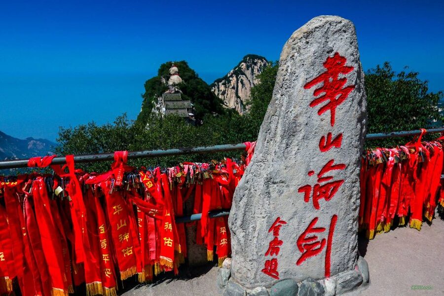 Private Xian Mt. Huashan Adventure Tour: Explore in Your Own - Self-Guided Four-Peak Hiking and How to Pace It