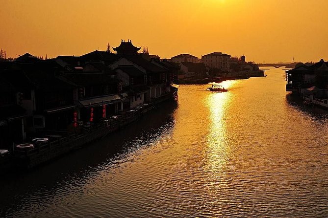 Private Zhujiajiao Ancient Town and Harmony Garden Day Tour with Gondola Ride - Tips to Make Your Day Go Smoothly