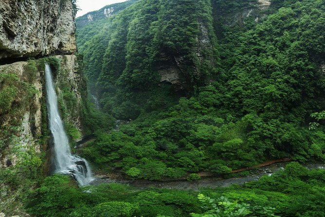 PrivateTour: Glass Bridge and Baofeng Lake from Zhangjiajie - 9:00 AM Hotel Pickup and the Trip to the Zhangjiajie Grand Canyon