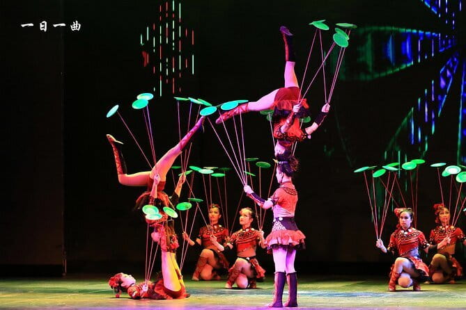 Red Theater Beijing Acrobatic Show Tickets Discount - What you’ll see at Red Theatre: acrobatics with music, costumes, and a story you can follow