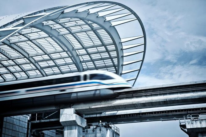 Round-trip Transfer by High-Speed Maglev Train: Shanghai Pudong International Airport - The Private Vehicle Leg: Where Time Savings Live or Die