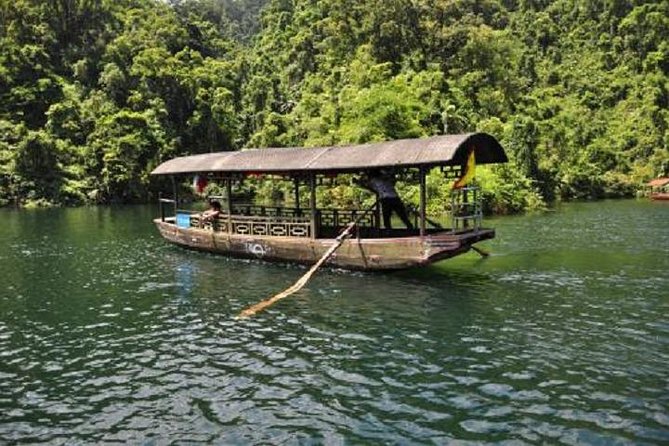 Seven Star Crag and Dinghu Mountain private day tour from Guangzhou - Dinghu Lake for a Breather, Not Just Another View