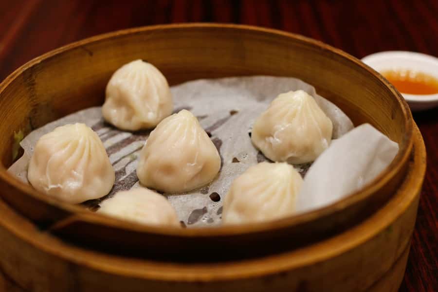 Shanghai: 3-Hour Local Food Tasting Tour - The Huaihai Road Stretch: Three Restaurants Plus Dessert