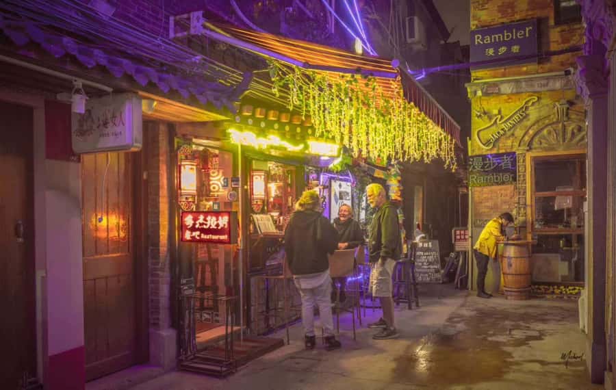 Shanghai: 4-Hour Nightlife Adventure & Tasting Bike Tour - Former French Concession to Jingan: Old Streets, Night Rhythm