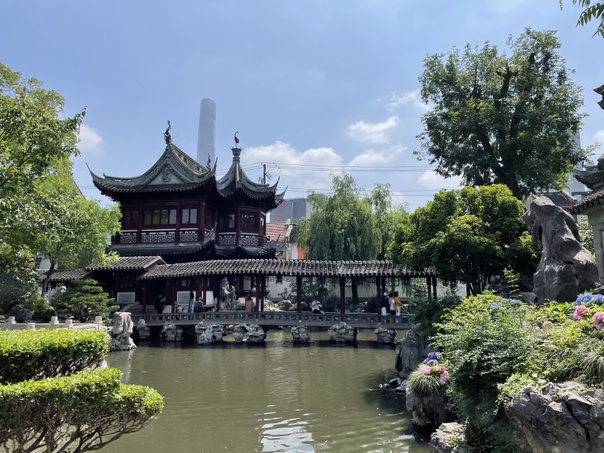 Shanghai: All-Inclusive Private Sightseeing Tour - Lunch in a Local Spot, With Enough Energy Left for the Afternoon