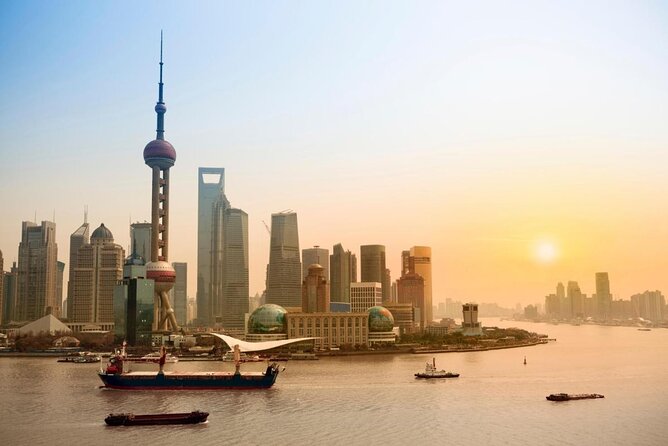 Shanghai Authentic Dinner and Night River Cruise with Rooftop Bar Hopping Option - Key Things You’ll Notice Before You Go