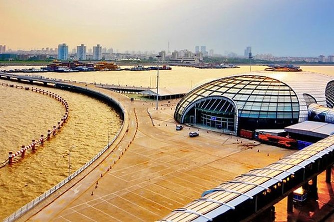 Shanghai Baoshan Cruise Port to Pudong Airport :Private transfer Service - The drive to Pudong Airport: timing and schedule flexibility
