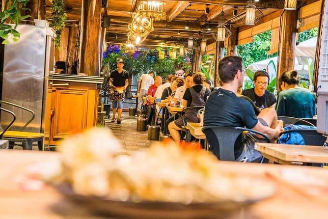Shanghai bar hopping tour in the former french concession - Jill’s guiding style and why it makes the tour feel worth it